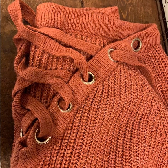 Chunky knit lace up sweater - Picture 6 of 6